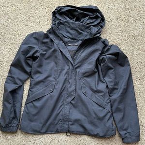 NAU Dark Gray Lightweight Hooded Jacket Women Medium 8 10 Hideaway Hood